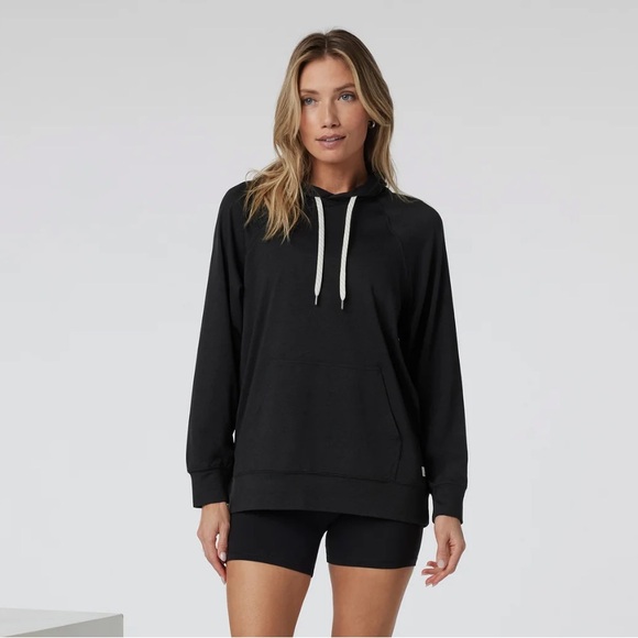 VUORI - HALO OVERSIZED HOODIE - Picture 3 of 8